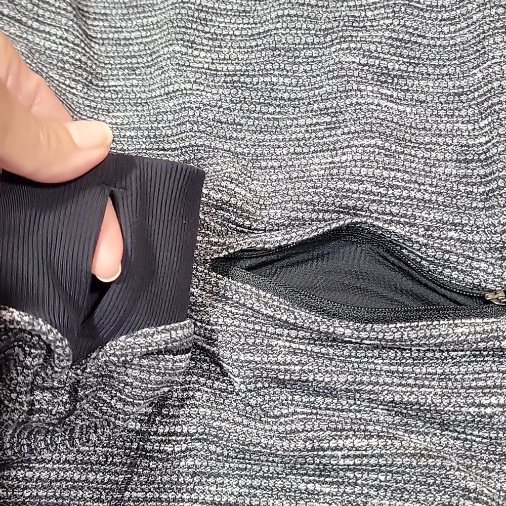 Lululemon Base Runner 10 - Picture 10 of 15